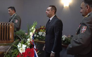 Vulin na sahrani Bulatovića