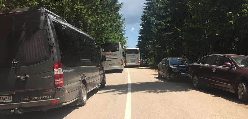 Saobraćajne gužve na putu ka jezeru