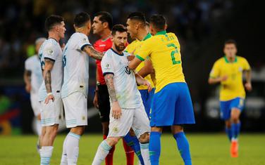 Sa meča Brazil - Argentina