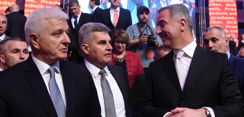 Da prijave i povoljne kredite: Marković, Brajović i Đukanović