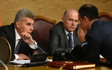 Nabavljaju opremu za salu: Brajović i Jovićević