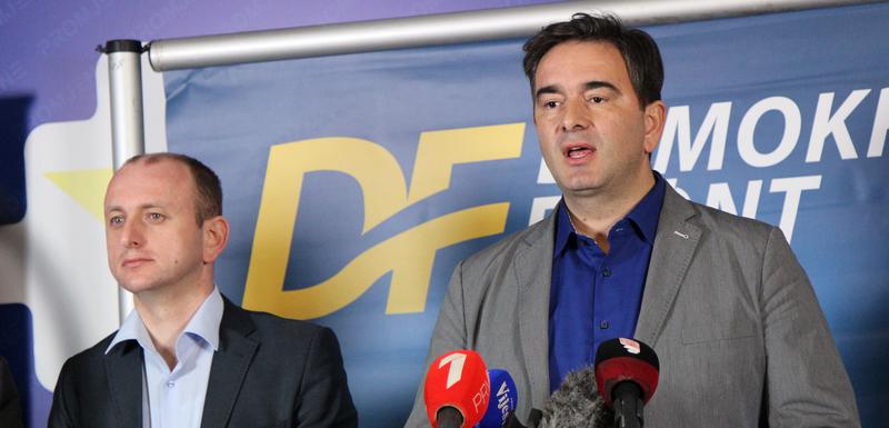 Kreativnim tumačenjem Ustava “stavljeni u zatvor”: Knežević i Medojević