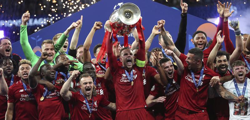 Ko će ih naslijediti na tronu: Fudbaleri Liverpula podižu pehar u Ligi šampiona