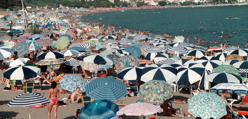 Gosti dolazili na noć-dvije: Plaža u Bečićima