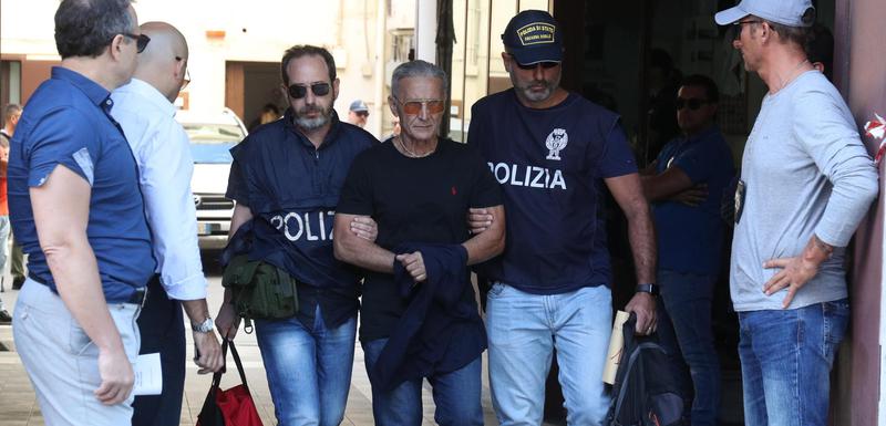 Privođenje Rozarija Gambina u Palermu
