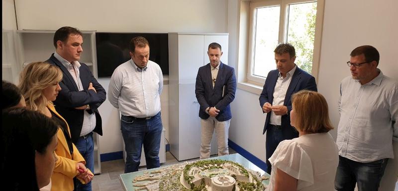 Delegacije MRT i SRP u posjeti OHM Mamula