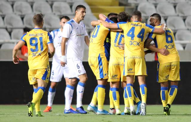 Slavlje fudbalera APOEL-a