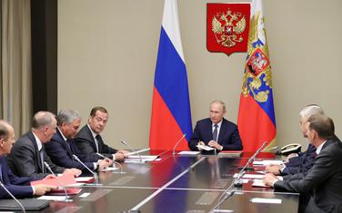 Putin na sjednici Savjeta