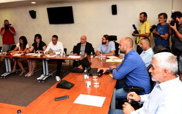 Sporazum je obavezujući: Sa nedavnog sastanka Pokreta i opozicije