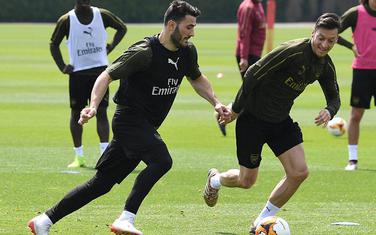 Kolašinac i Ozil
