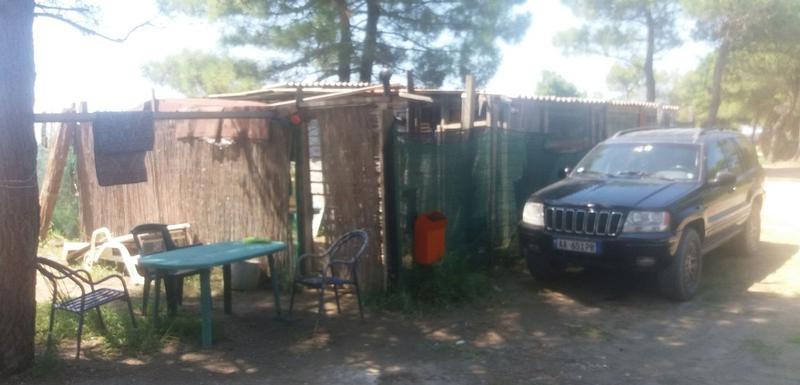 Izgradili kolibu “na divlje” i brane prolaz