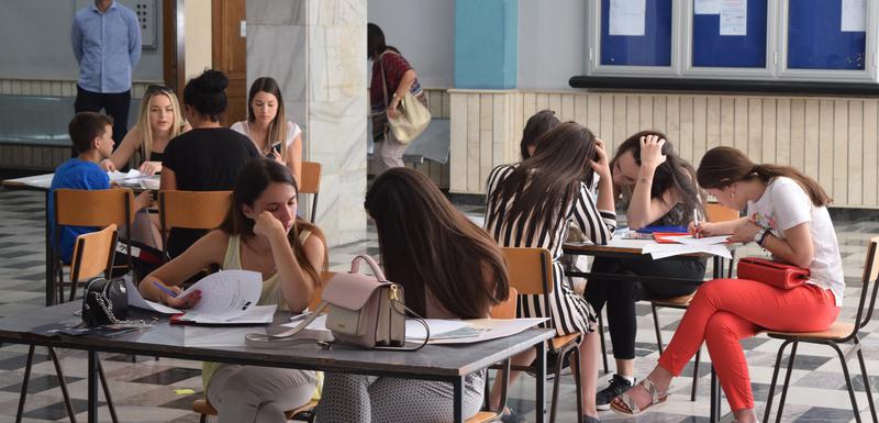 Upis studenata (ilustracija)