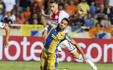 Duel Feltmana iz Ajaksa i Al-Tamarija (APOEL)
