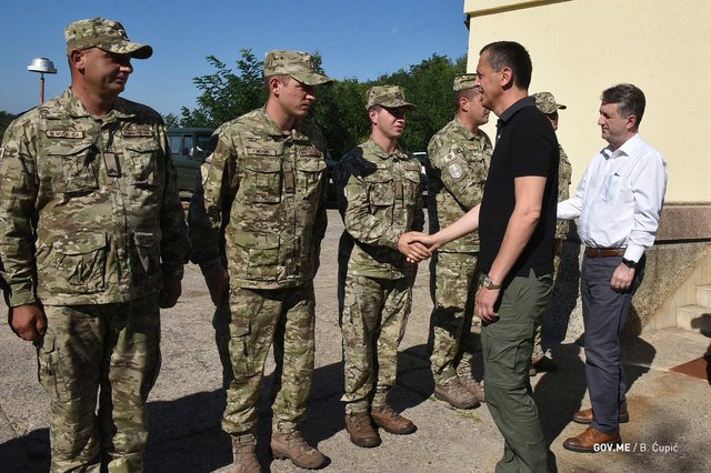 Bošković i Nuhodžić tokom obilaska karaule Krenza
