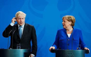 Džonson i Merkel pred novinarima