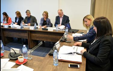 Radonjić sa načelnicima odsjeka na jednoj od ranijih sjednica Savjeta Agencije
