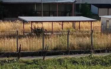 Ispod nastrešnice 8,5 tona zapaljivog gasa