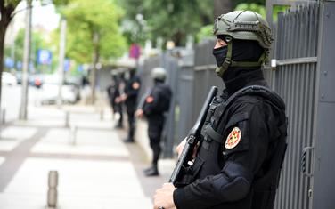 Sud iduće sedmice odlučuje o predlogu Tužilaštva: Policija ispred Višeg suda (ilustracija)