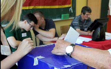 Opozicija traži objedinjavanja izbora: Sa glasanja u Podgorici