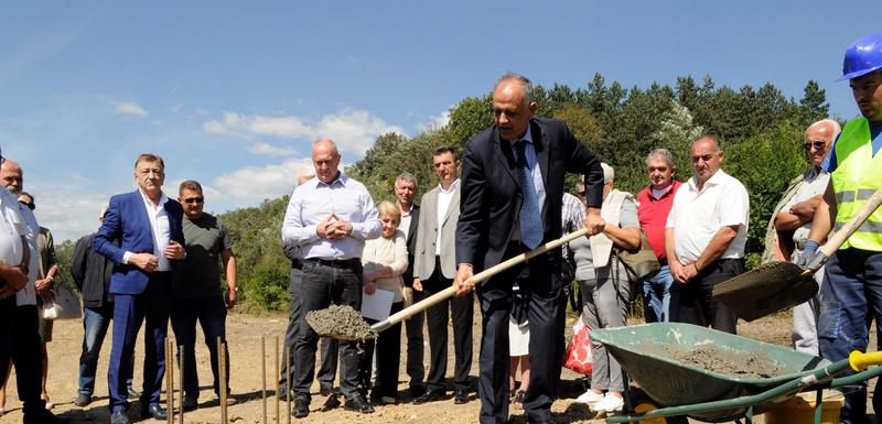 Detalj sa polaganja temeljca