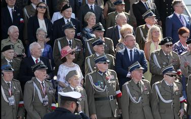 Sa ceremonije pred Grobom neznanog junaka na Trgu Pilsudskog u Varšavi
