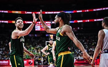 Peti Mils i Met Delavedova