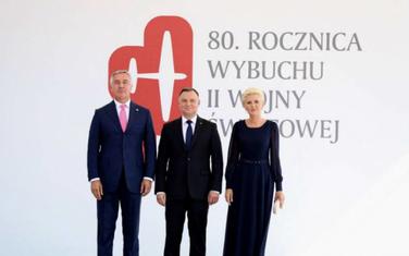 Đukanović sa zvaničnicima u Varšavi