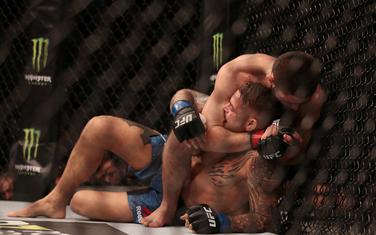 Nurmagomedov u duelu sa Poirijeom
