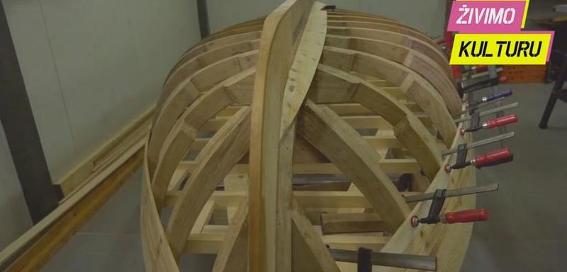“Pasara Wooden Boat”