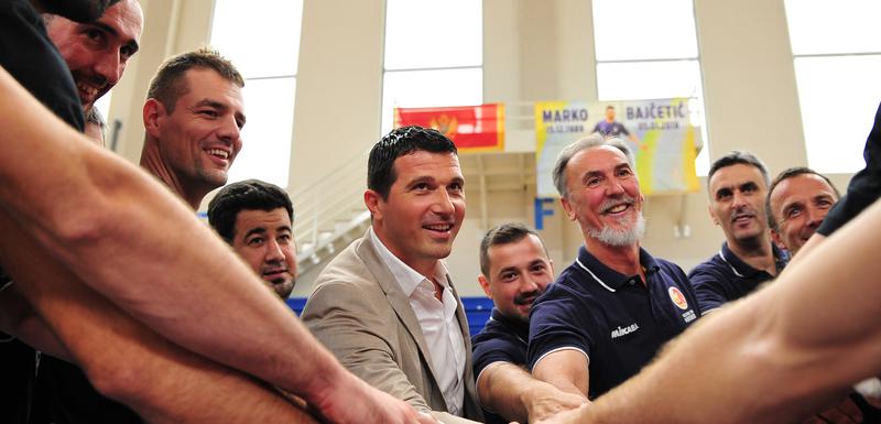 Odbojkaši Crne Gore i ministar Nikola Janović