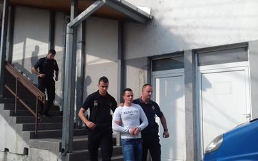 Stjepanović pred zgradom suda