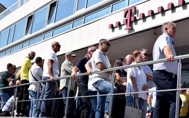 Štrajk radnika Telekoma ispred upravne zgrade