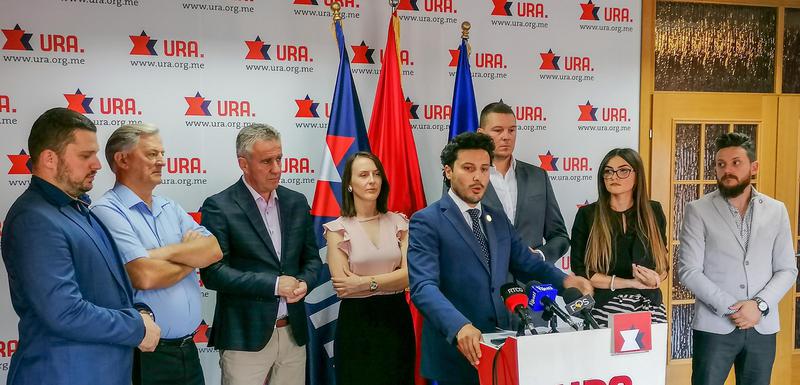 Sa konferencije za novinare Građanskog pokreta URA