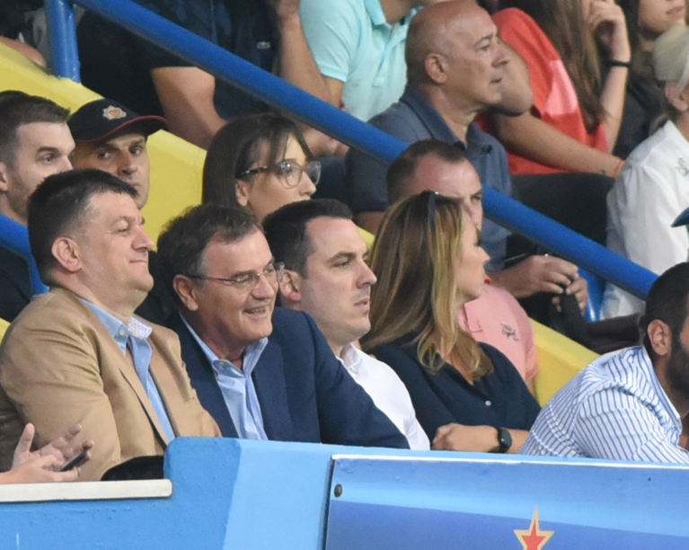 Predrag Mitrović, Veselin Mijač i Ivan Vuković u loži stadiona pod Goricom