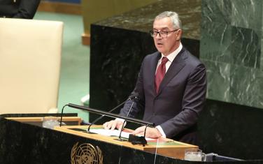 Đukanović za govornicom