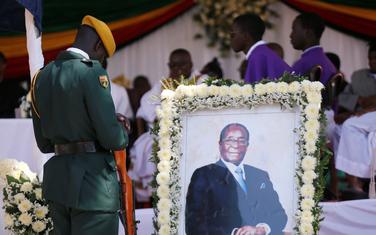 Sa sahrane bivšeg lidera Zimbabvea
