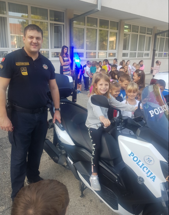 Policija u zajednici