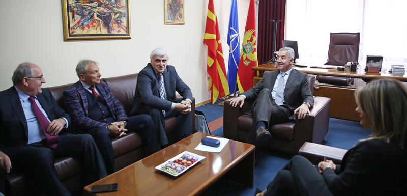 Sa sastanka