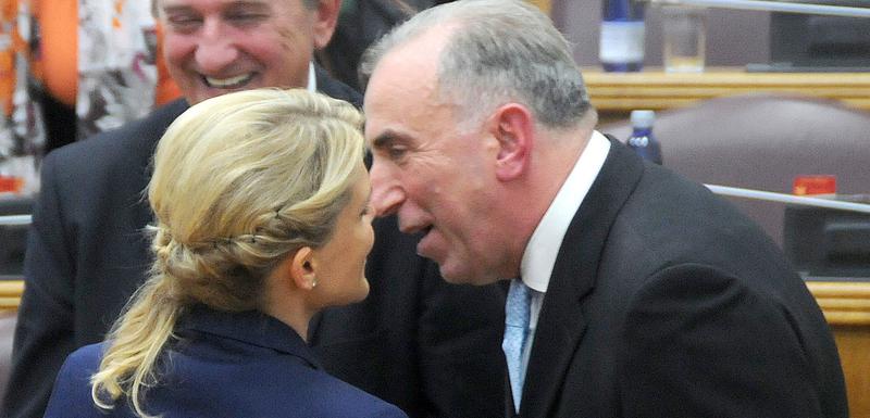 "Ivici i Draginji oko pozivnica vlada neizvjesnost" (ilustracija)