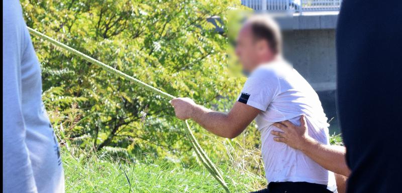 Muškarac upućen u Urgentni blok Kliničkog centra na preglede