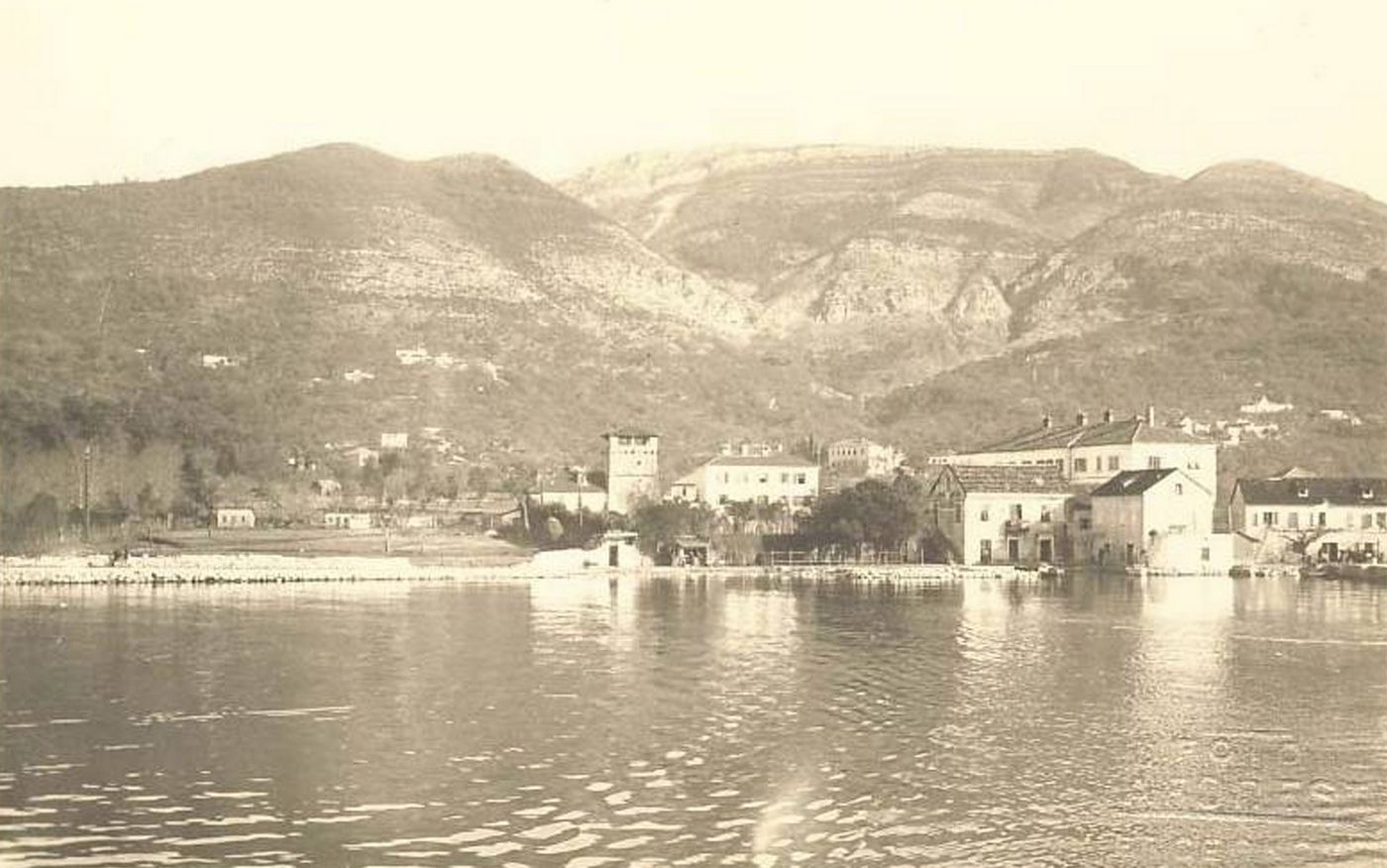 Nekadašnji izgled ljetnjikovca Buća-Luković u Tivtu
