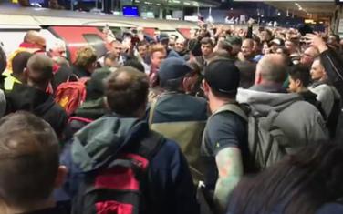 Sukob građana sa demonstrantima