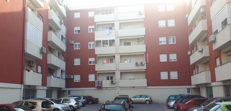Sporna zgrada ima oko 160 stanova