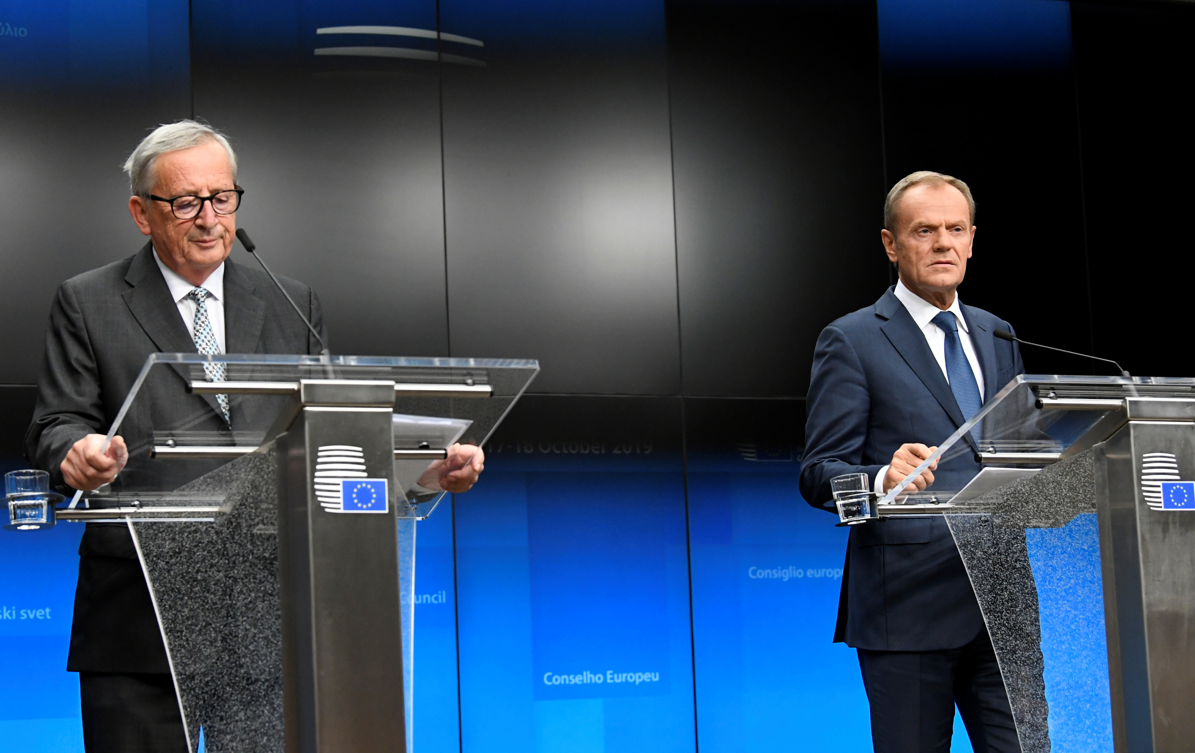 Donald Tusk, Junker