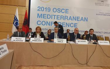 Sa konferencije u Tirani