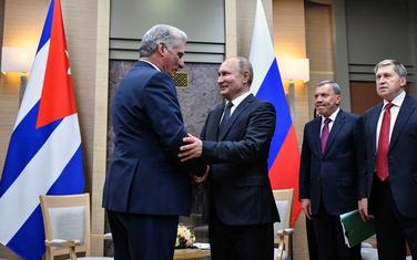 Ruski predsjednik Vladimir Putin sastao se sa svojim kubanskim kolegom Migelom Dijazom Kanelom u Moskvi