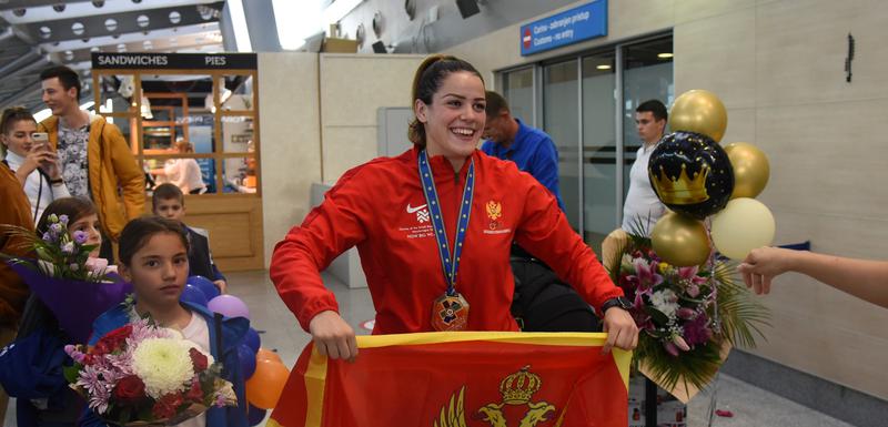 Djevojka za ponos: Jovana Peković