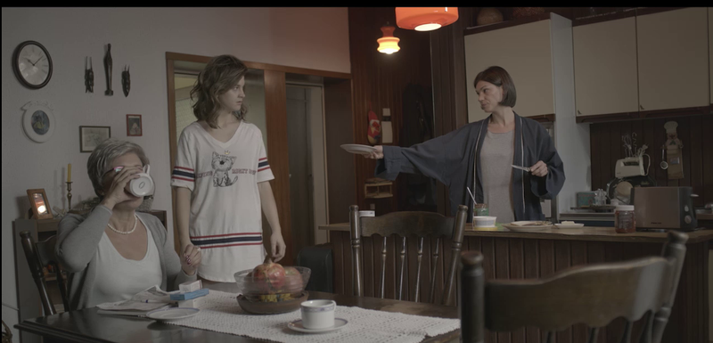 Scena iz filma "Grudi"