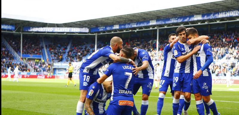 Slavlje igrača Alaves nakon jednog od golova