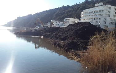 Bagerovanje mulja iz Port Milene